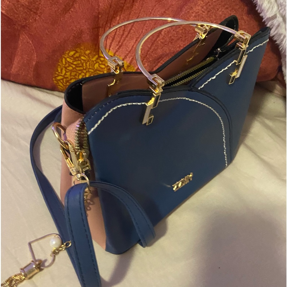 blue and pink crossbody hang bag